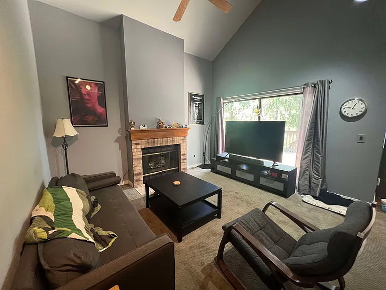 3 Westbury Ct #3 — Photo 2