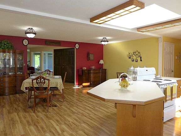 Kitchen/Dining/Sitting Area