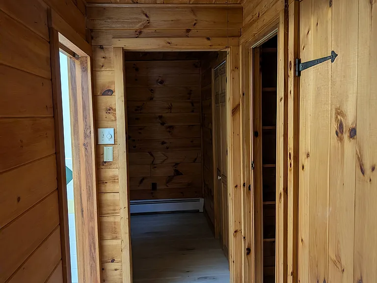 Carrier Ln — Photo 22