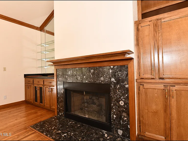 1004 Los Jardines Cir — Photo 8