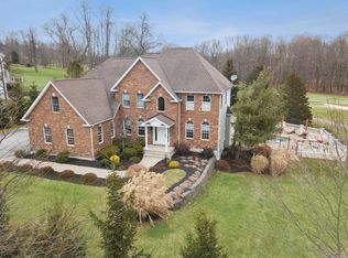 14 Saint Andrews Ln, Hopewell Junction, NY 12533
