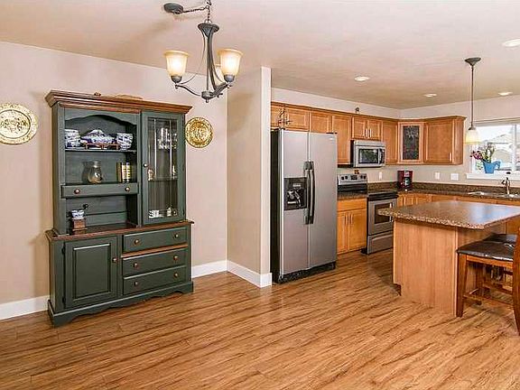 5th image of 1200 Full Moon Cir