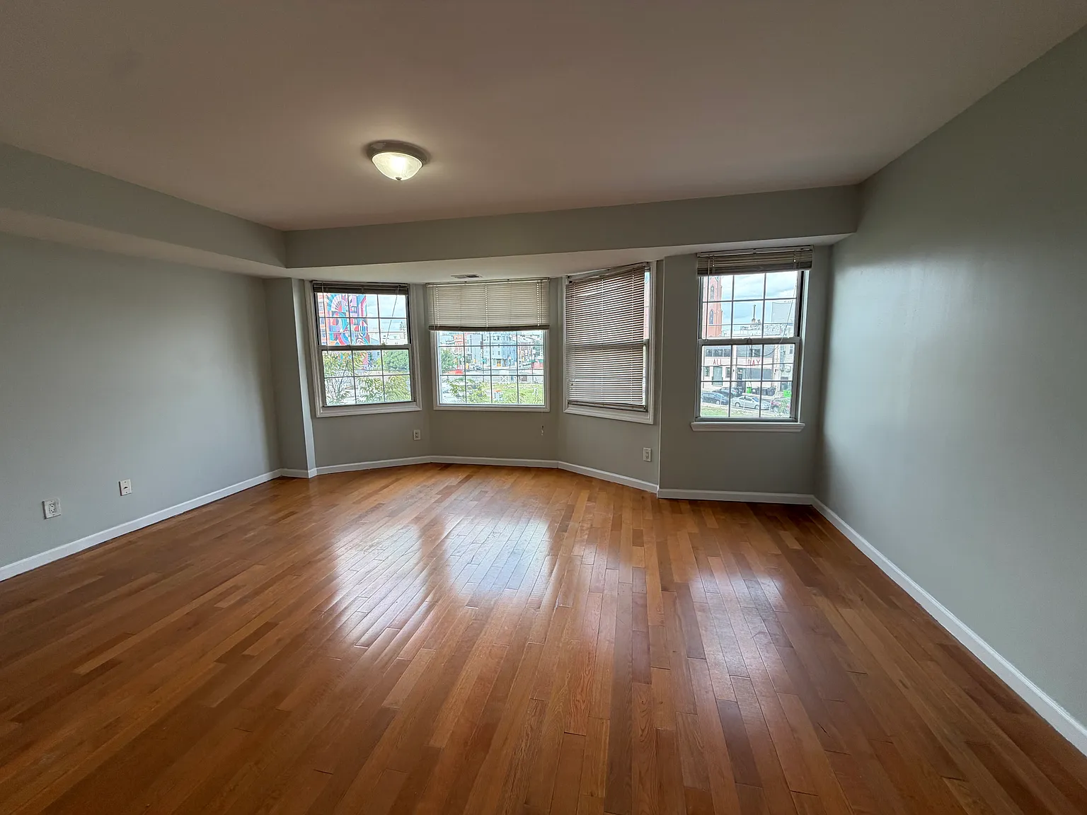 3 bed, 3.5 bath, 1779 sqft, $3,000 — Photo 2