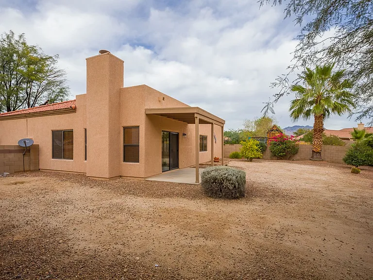 3073 W Placita Montessa — Photo 20