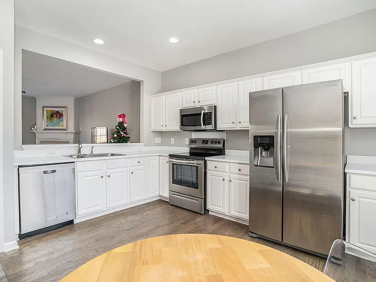 10428 Winslet Dr — Photo 10