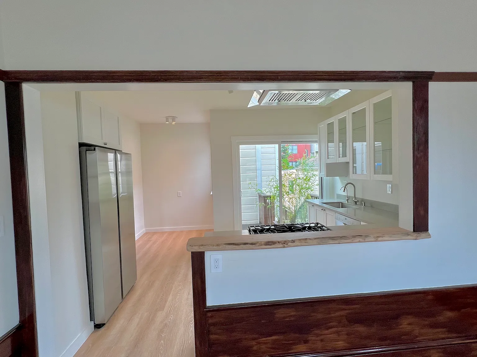 2 bed, 1285 sqft, $6,300 — Photo 3