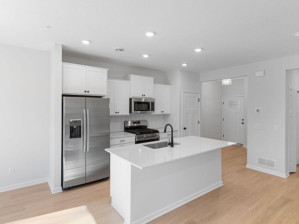 1st image of 1520 Trellis Ln