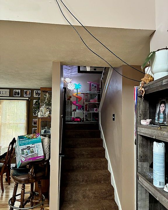 1st image of 821 Trevino Rd