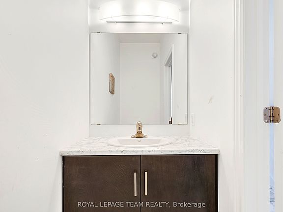 4th image of 126 Dowdall Cir