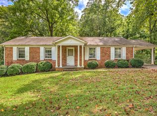 787 W Outer Dr, Oak Ridge, TN 37830