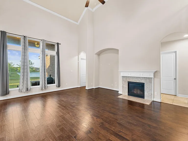 9615 Eden Ridge Ln — Photo 15