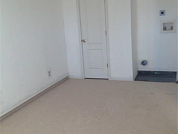 3rd image of 2201 Kingsdale Dr