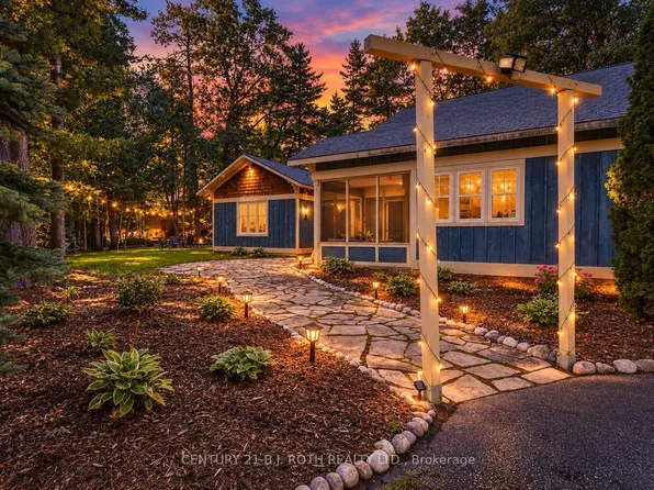 11 Rosemary Rd, Tiny, ON L0L 2T0