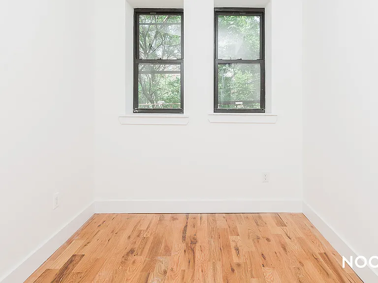 257 Hart St #2B — Photo 2