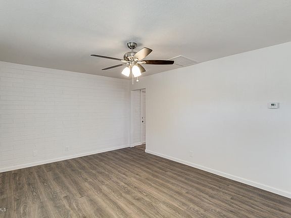 4th image of 11230 W Nebraska Ave