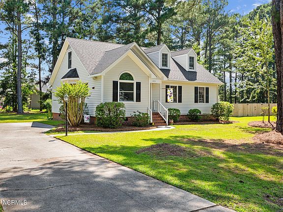 2nd image of 673 Fox Chase Lane