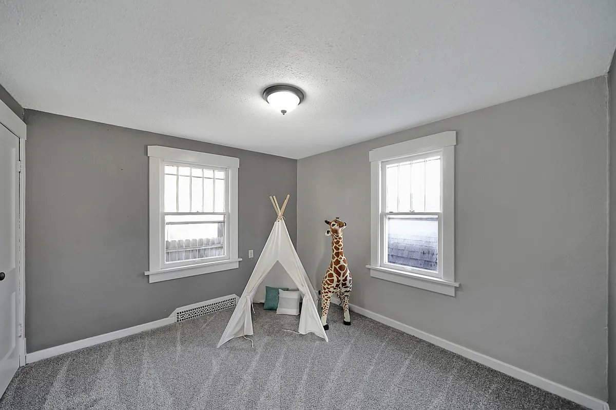 Building Photo - 2348 D St