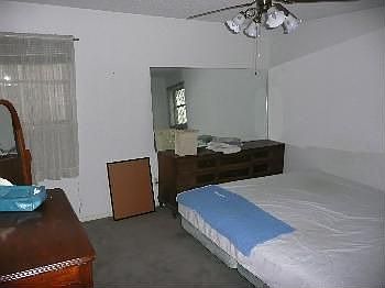 5th image of 804 NE Park Dr