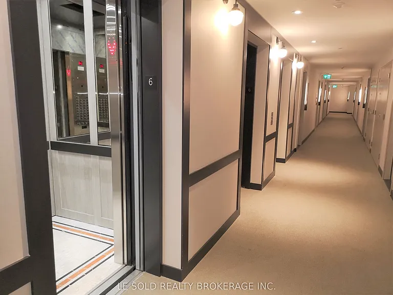 33 Helendale Ave #617 — Photo 6