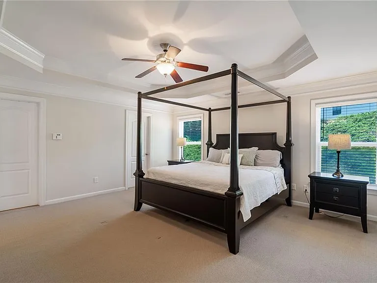 3845 Seaton Dr — Photo 21