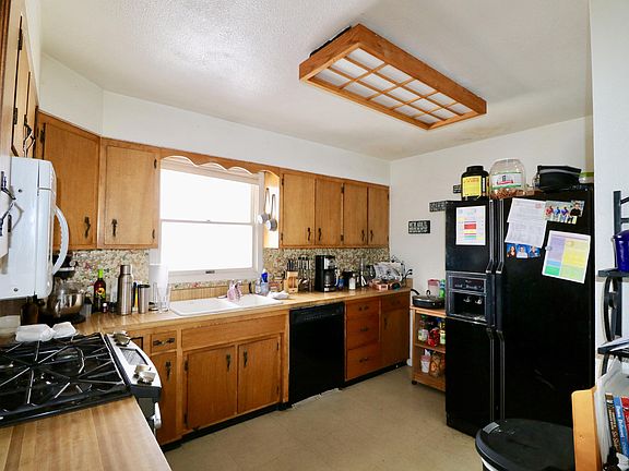 4th image of 217 19th St