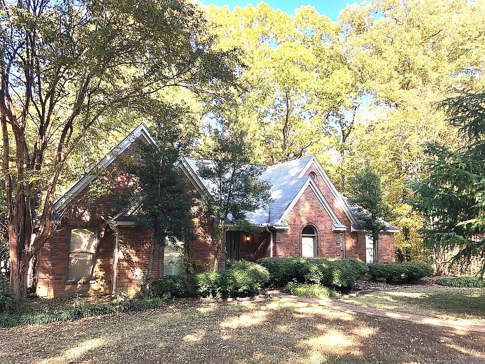 1st image of 1887 Montrose Dr