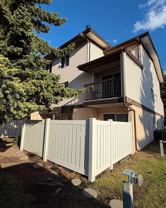 1st image of 3745 E Fonda Way SE #25
