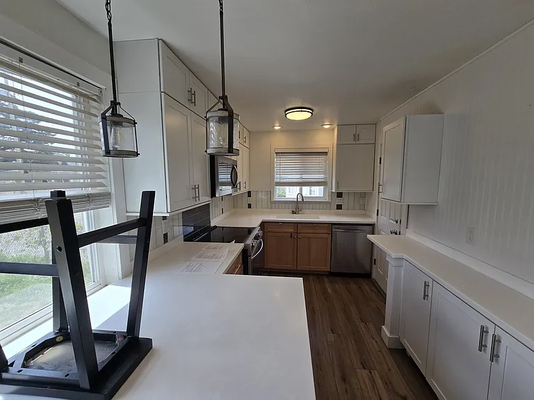803 Oregon St #A — Photo 9