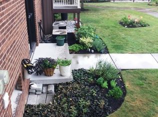 3932 Ridge Lea Rd APT B, Amherst, NY 14228