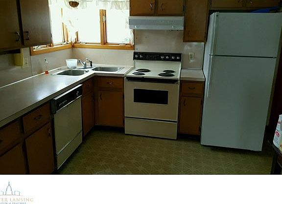 4th image of 615 N Putnam St