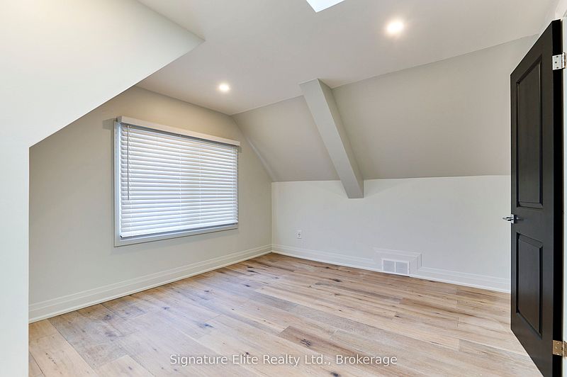 Toronto House for rent - 4 Bedrooms — photo 16