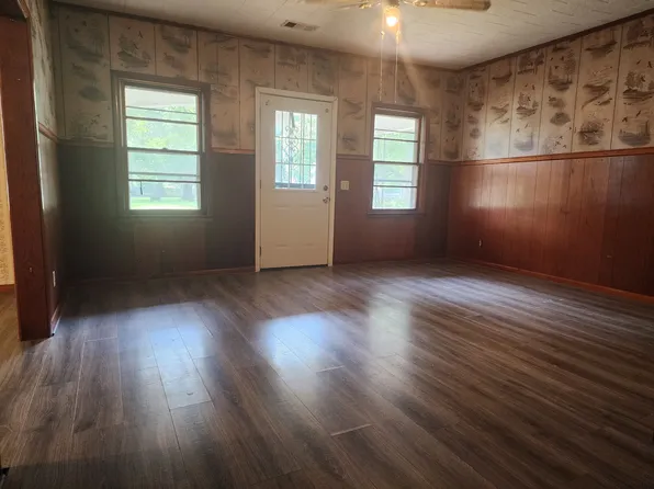 301 Tony St, Manila, AR 72442