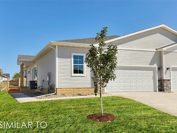 2nd image of 1475 SE Primrose Dr SE