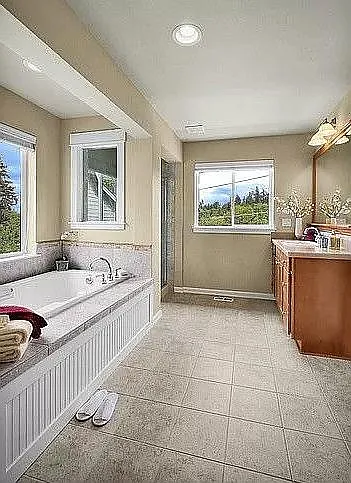 12367 164th Ct NE — Photo 8