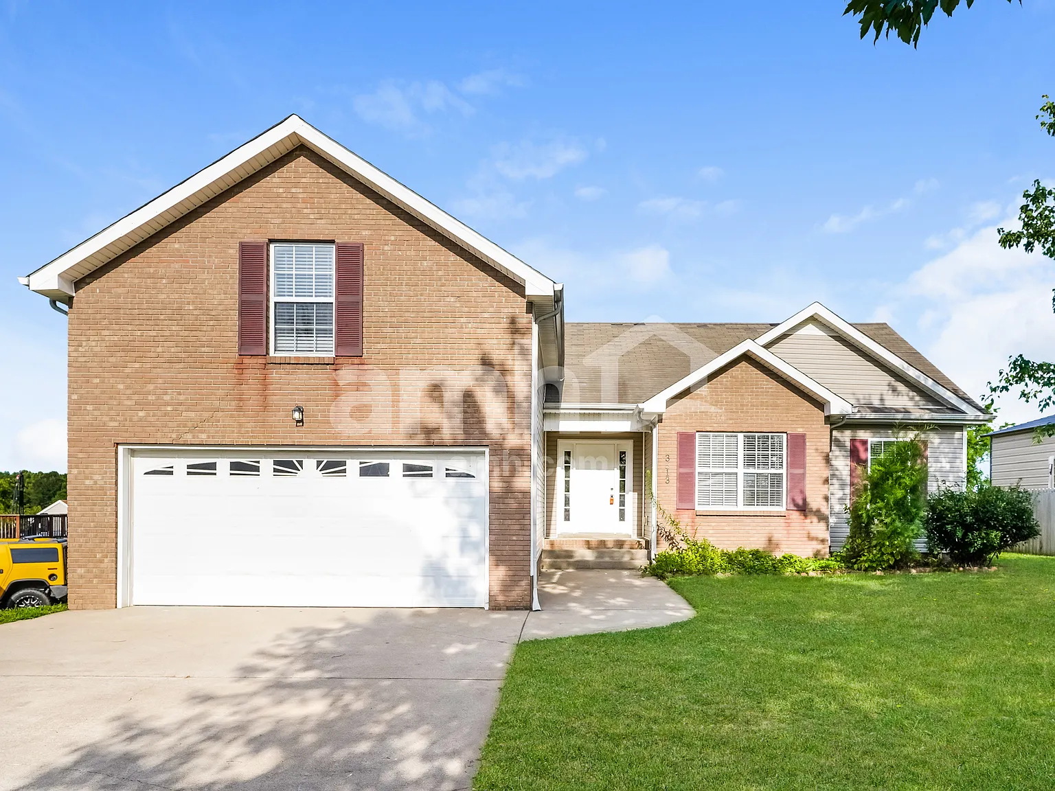 3 bed, 2.0 bath, 1848 sqft, $1,920 — Photo 1