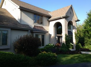 7625 W Freistadt Rd, Mequon, WI 53097