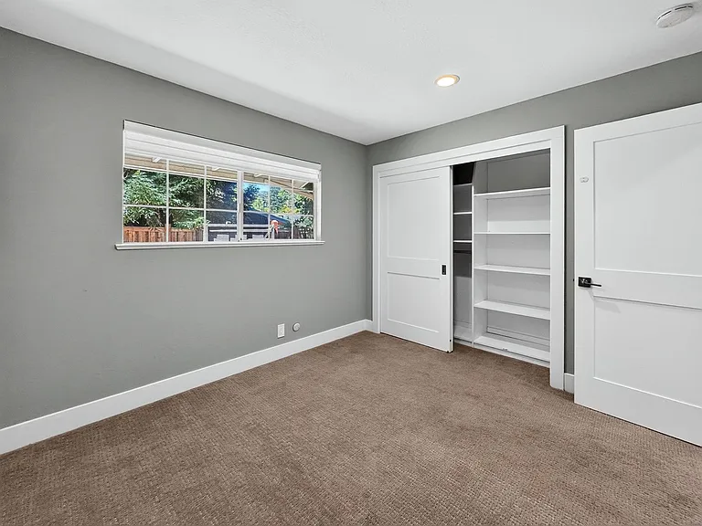 3221 Lunada Ln — Photo 31