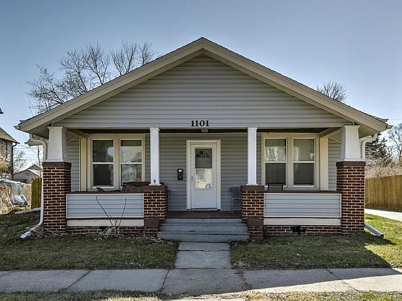 2nd image of 1101 6th Ave