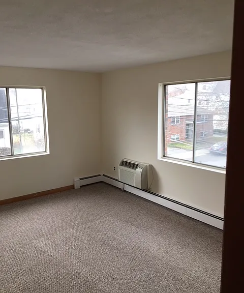 258 Ash St #3 — Photo 5