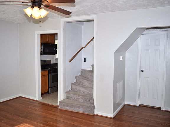 3rd image of 2923 Tidewater Dr