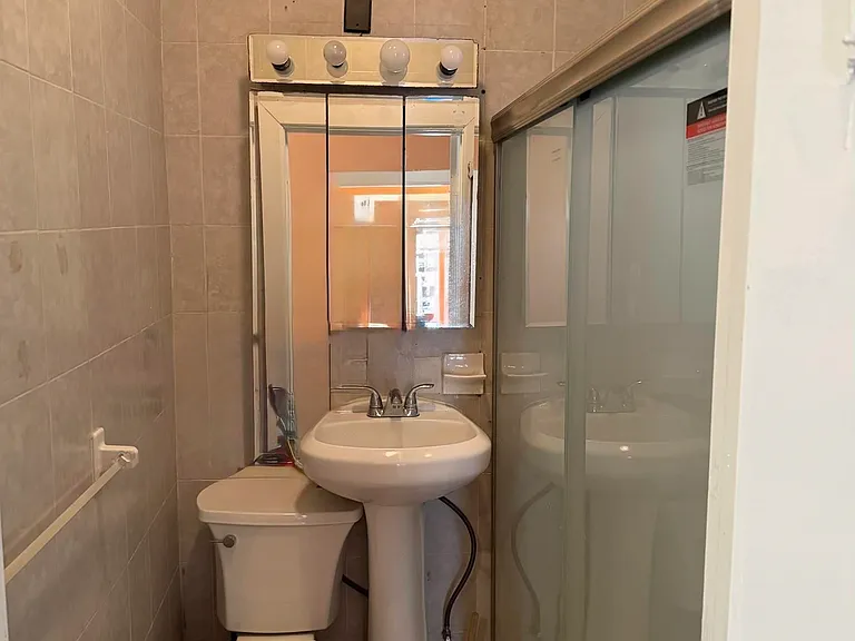 170 Boyd Ave #1 — Photo 12
