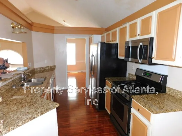 4910 Baker Ridge Pl — Photo 6