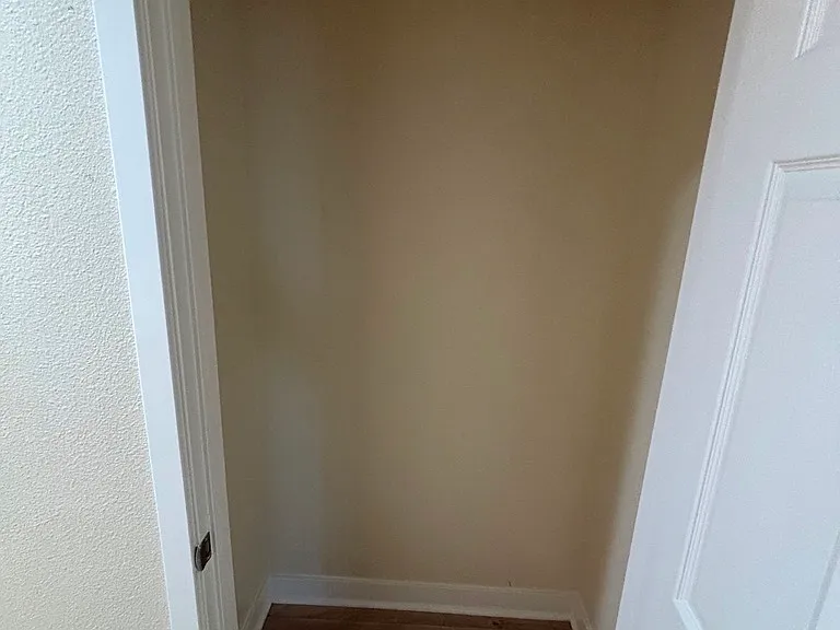 3910 Halldale Ave — Photo 11