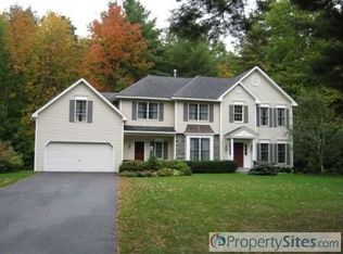 31 E Claremont Dr, Voorheesville, NY 12186