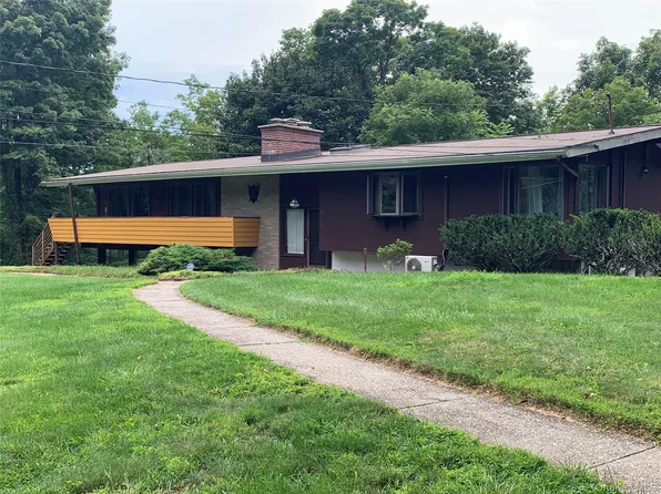 58 Ireland Drive, Poughkeepsie, NY 12603