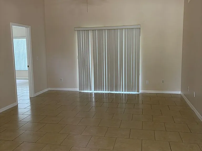 985 Scenic View Cir — Photo 5
