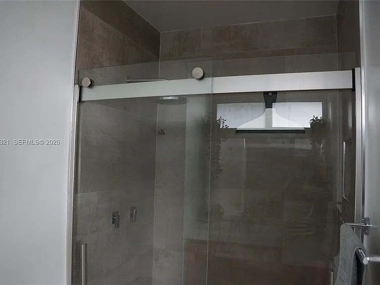 1251 SW 11th Ter — Photo 26