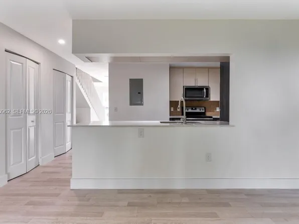 2767 NW 191st Ter, Miami Gardens, FL