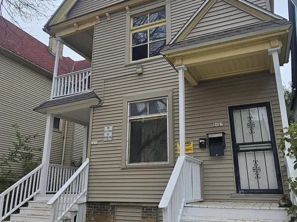 2455 W McKinley AVENUE #2457, Milwaukee, WI 53205