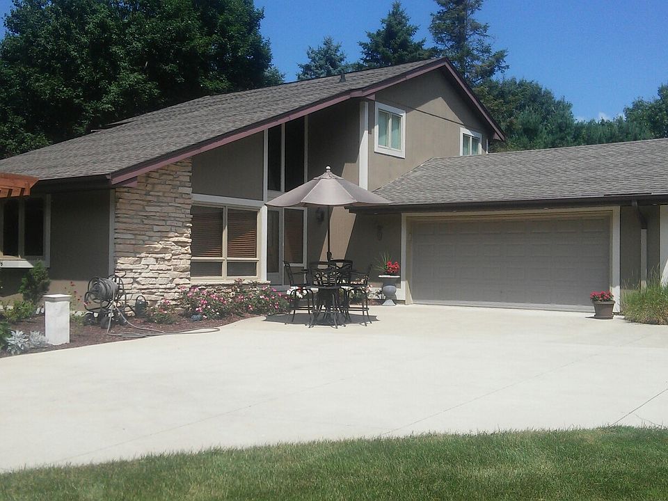 1st image of W128 Bartlain Dr